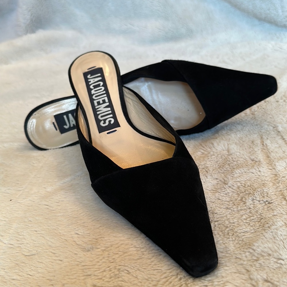 Jacquemus size 38 black very fine suede